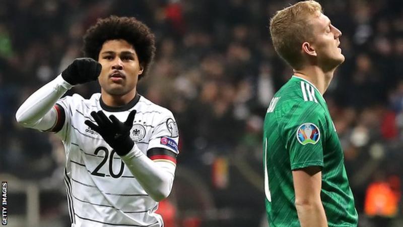 تعافت ألمانيا من إيرلندا الشمالية متقدماً الصدارة مبكراً لتفوز 6-1 في فرانكفورت وحلت في صدارة المجموعة C.