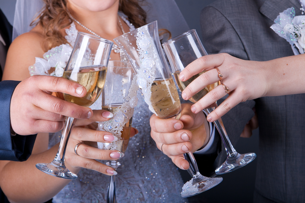 ضيوف مزعجون في حفلات الزواج - مجلة زوران