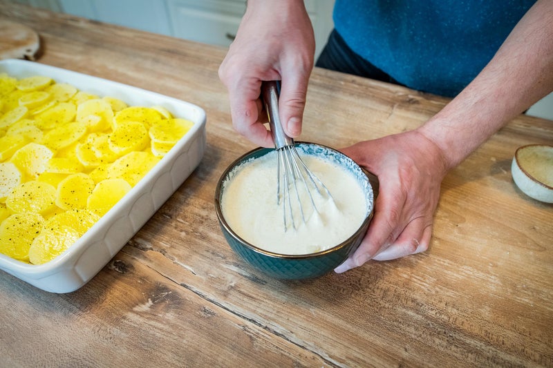 اخلطي الكريمة الثقيلة مع البارميجيانو - مجلة زوران