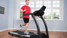 5 نصائح للتمرين على جهاز المشي لحرق المزيد من السعرات الحرارية