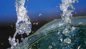 اشرب الأملاح بدلًا من الماء لتقلصات العضلات