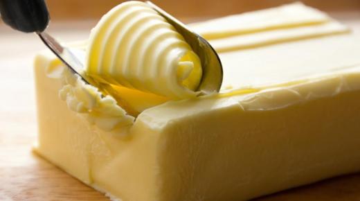 كيفية تلين الزبدة عند اخراجها من الثلاجة