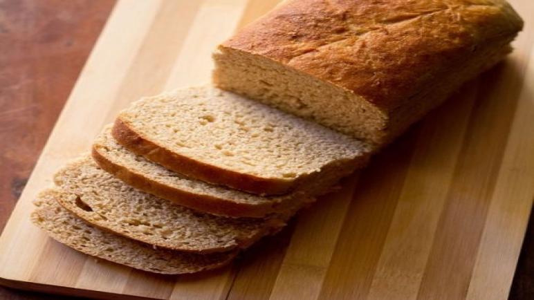 ثلاثة أسباب رئيسية تجعل الخبز البني مفيدًا لصحتك