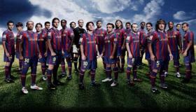 من يتحكم حقًا في وسائل التواصل الاجتماعي للاعبي كرة القدم؟