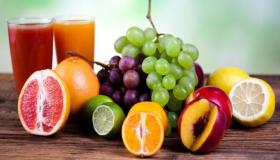عصائر أم فواكه وخضروات كاملة؟