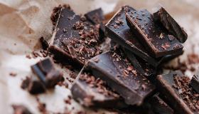 الأطعمة التي تحارب الصداع النصفي بشكل طبيعي