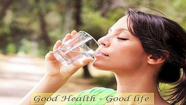 الأطعمة التي تساعد على استعادة توازن الماء في الجسم