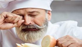 لماذا يجعلك البصل تبكي؟