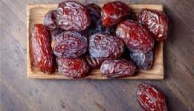 ما هي الفوائد الصحية لتناول التمر كل يوم؟
