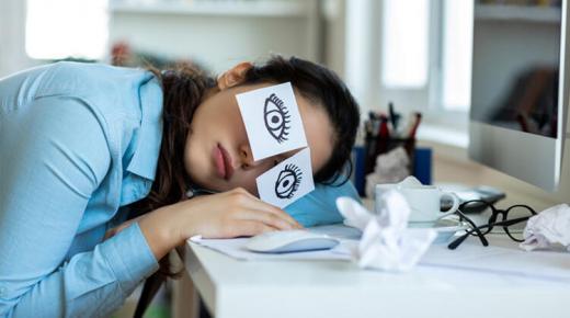 5 نصائح لتجنب الإرهاق عند العمل من المنزل.