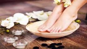 العناية الأساسية بالقدم