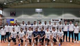 الكرة الطائرة الوطنية للرجال: لعب 3×3 في المباريات الودية مع رومانيا