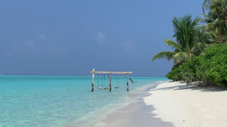 السفر إلى جزر المالديف.. جمال لا يوصف