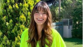 إليانا باباجورجيو: البيجامة الفاخرة وقهوة الصباح على الشرفة