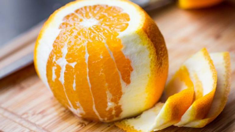 7 استخدامات مختلفة لقشر البرتقال تنتظر من يكتشفها.