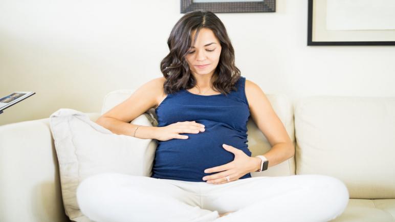 كيف يمكنني التعامل مع الحموضة المعوية أثناء الحمل ؟