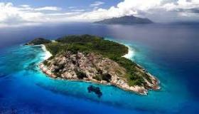 جزيرة سينتينيل.