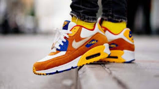 الأشعة السينية لفحص الأحذية