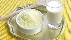 مسحوق الحليب الخالي من الدسم