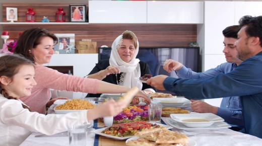 رمضانيات .. موائد الإفطار