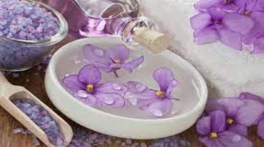 أزهار البنفسج