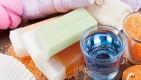 كيفية إزالة الشعر في المنزل بالمواد الطبيعية