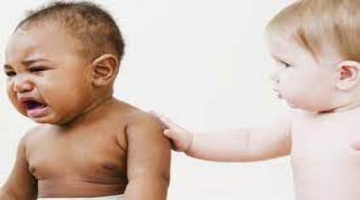 أعرف طفلي قيمة التعاطف