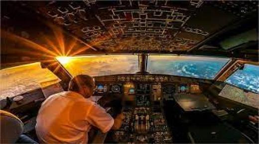 سيقول هذا… نافذة مطلة