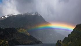 قوس قزح يتواجد في الليل!