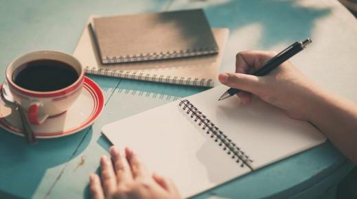 النظرية الأدبية: فهم 15 نوعًا من النقد الأدبي.