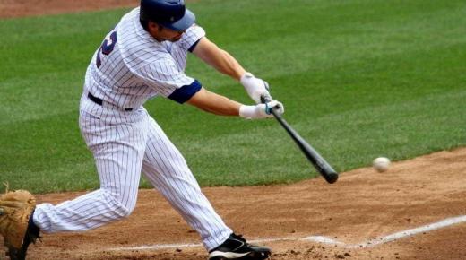 لعبة البيسبول