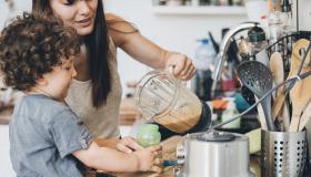 هل من الآمن إعطاء مسحوق بروتين للأطفال؟