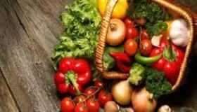 ما هي الاختلافات بين الأطعمة العضوية والتقليدية؟