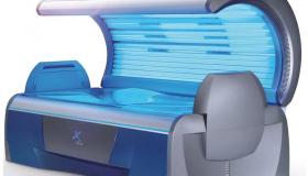 تان بشكل مصطنع دون الركض في مقصورة التشمس الاصطناعي