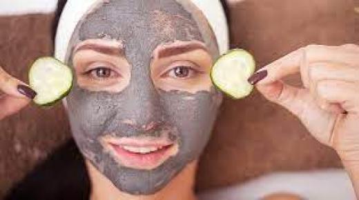 طرق طبيعية للتعامل مع مسامات وجهك