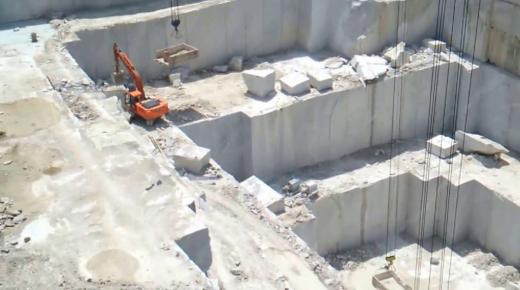 محاجر الرخام وطرق التعدين