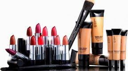 المنتج الذي يحل محل مكياجك
