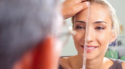 هل يكبر أنفنا حقًا مع تقدمنا في السن؟