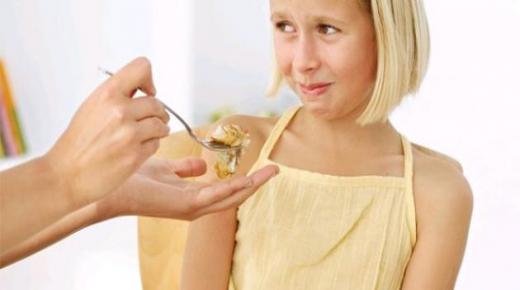 هل طفلي بحاجة إلى المكملات الغذائية